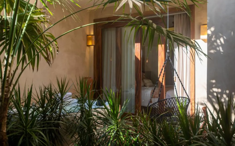 Mantra | Suite Deluxe con bañera de hidromasaje